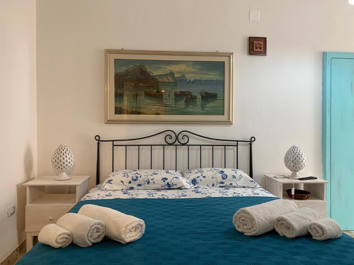 Fiori Catene Tra Le Torri Conversano Exteriér fotografie