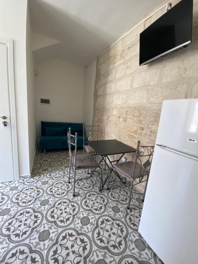 Fiori Catene Tra Le Torri Conversano Exteriér fotografie
