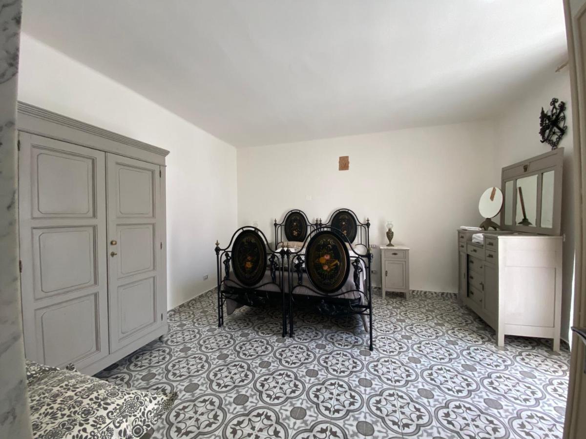 Fiori Catene Tra Le Torri Conversano Exteriér fotografie