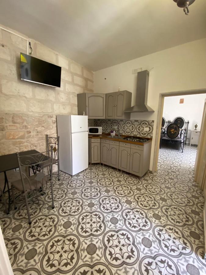 Fiori Catene Tra Le Torri Conversano Exteriér fotografie