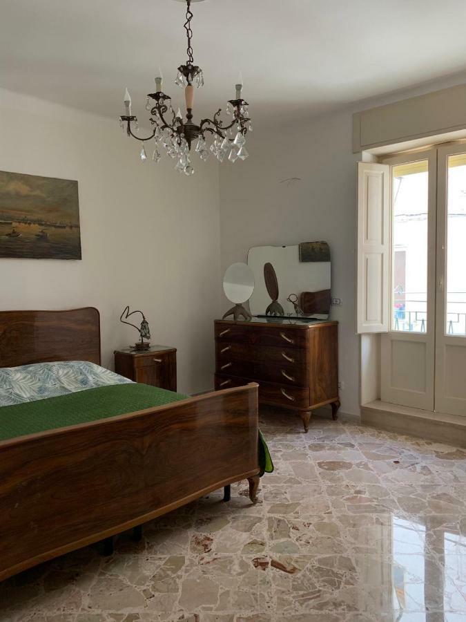 Fiori Catene Tra Le Torri Conversano Exteriér fotografie