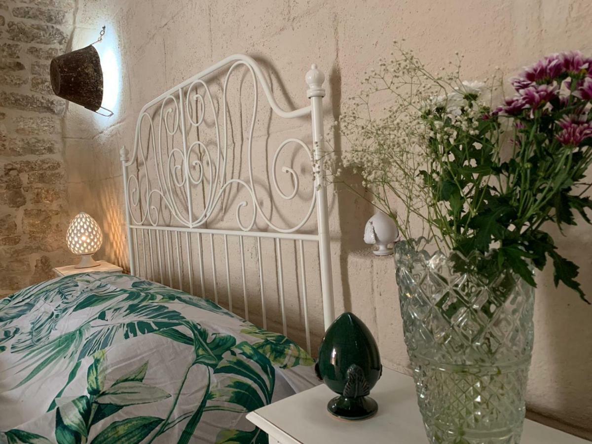 Fiori Catene Tra Le Torri Conversano Exteriér fotografie