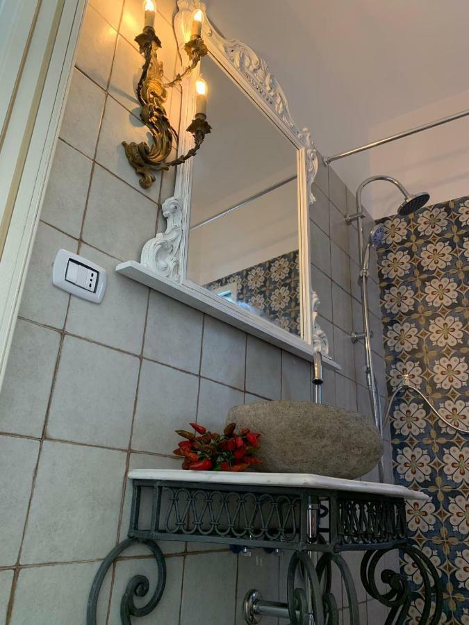 Fiori Catene Tra Le Torri Conversano Exteriér fotografie