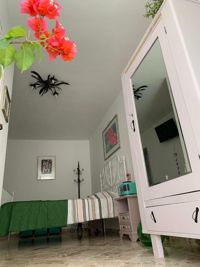 Fiori Catene Tra Le Torri Conversano Exteriér fotografie