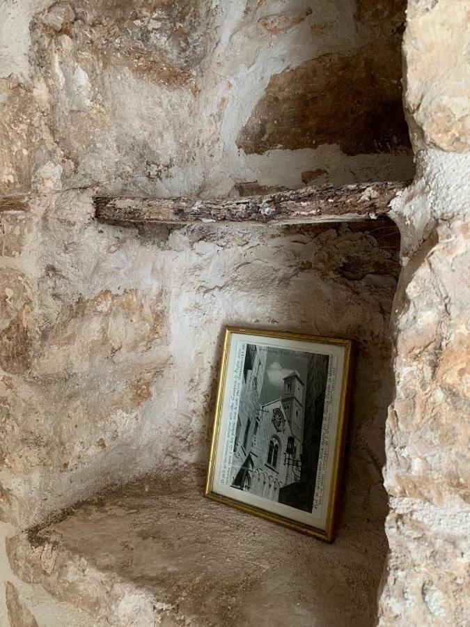 Fiori Catene Tra Le Torri Conversano Exteriér fotografie